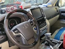 تۆیۆتا لاند کروزەر